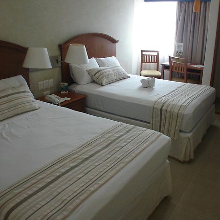 ורקרוז Hotel Ruiz Milan מראה חיצוני תמונה