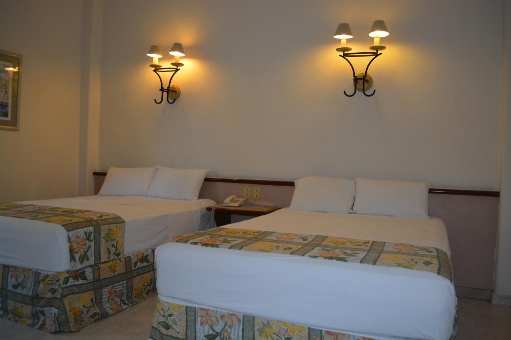 ורקרוז Hotel Ruiz Milan מראה חיצוני תמונה